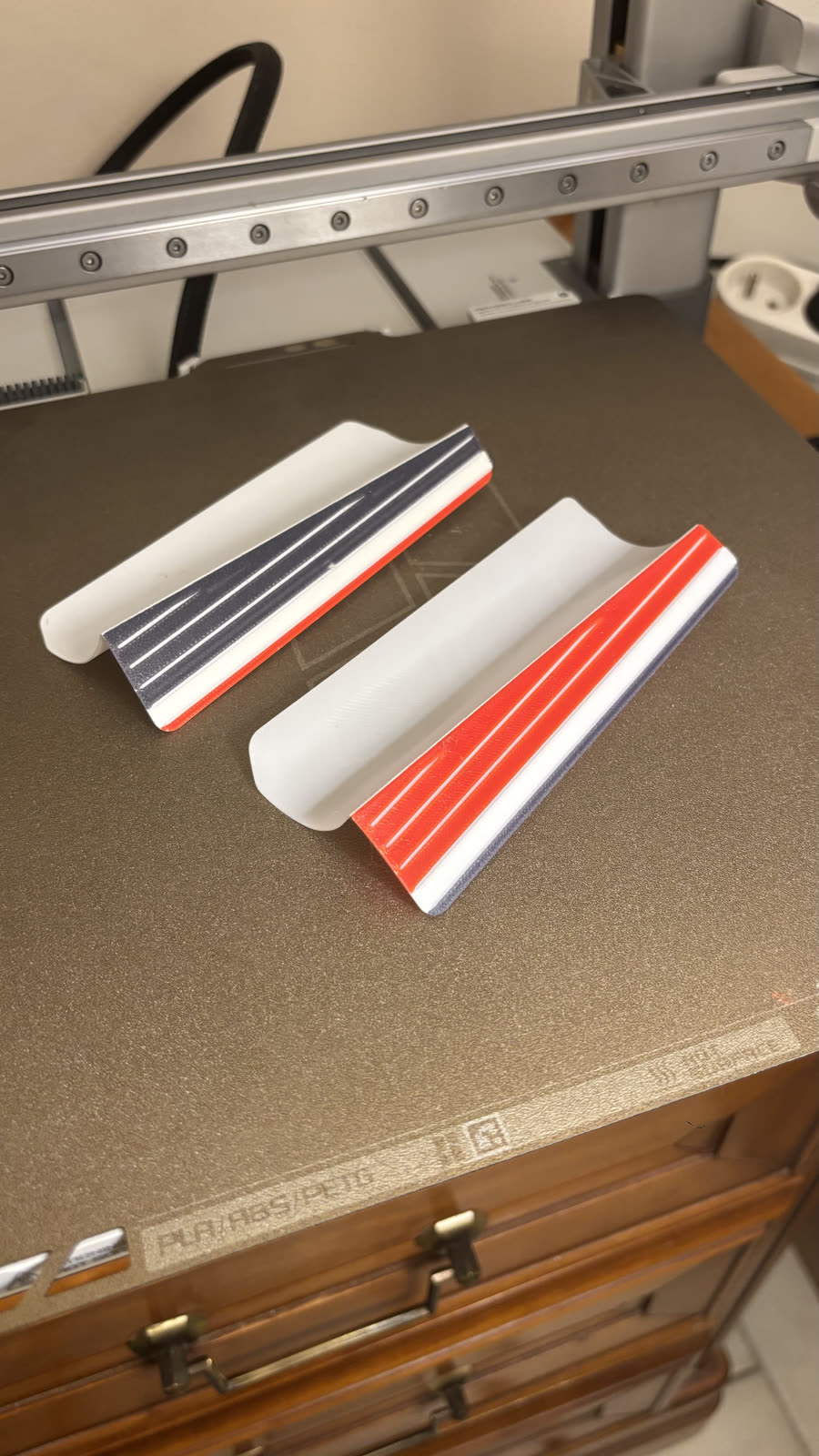 Step 5: the two curved tongues